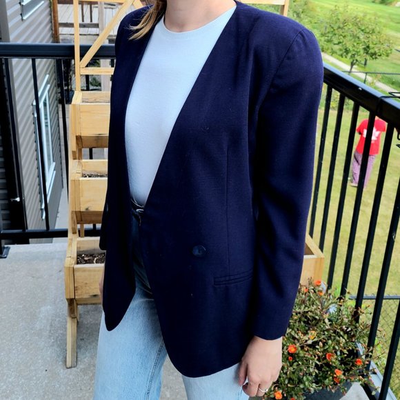 Vintage Braemar Petites by Jeremy Scott dark blue blazer. - Picture 2 of 15